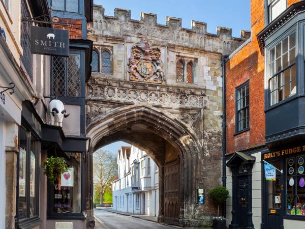 Salisbury High St Gate