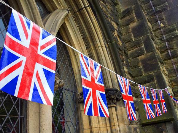 Union Jack Flag Unsplash (2)